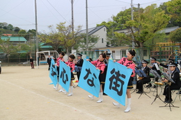 香川県警察音楽隊によるオープニングセレモニーです