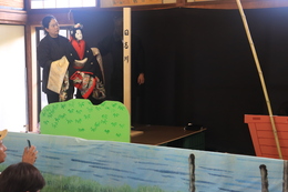 香翠座デコ芝居(円座人形浄瑠璃)(ホームページ委員会撮影) 香翠座デコ芝居(円座人形浄瑠璃)