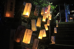 讃岐提灯点灯(ホームページ委員会撮影) 讃岐提灯点灯