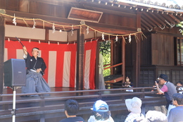 高文連吟詠剣詩舞 高松西高等学校・高松中央高等学校(ホームページ委員会撮影) 高文連吟詠剣詩舞 高松西高等学校・高松中央高等学校
