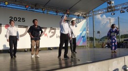 来賓とジャンケン大会(ホームページ委員会撮影) 来賓とジャンケン大会