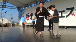 宝くじ大抽選会(ホームページ委員会撮影) 宝くじ大抽選会