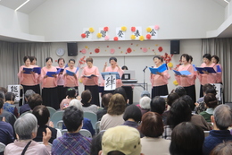 コーラスグループなごみ(ホームページ委員会撮影) コーラスグループなごみ