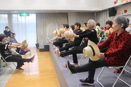 ニコニコハッスルセミナー&脳と体の元気アップ体操(ホームページ委員会撮影) ニコニコハッスルセミナー&脳と体の元気アップ体操