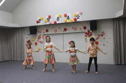 プアピリフラスタジオ マナマナケイキ(キッズ)(ホームページ委員会撮影) プアピリフラスタジオ マナマナケイキ(キッズ)