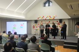 香西朗読教室(ホームページ委員会撮影) 香西朗読教室