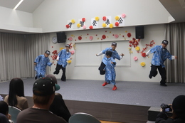 ダンスチーム Sister&Ess(ホームページ委員会撮影) ダンスチーム Sister&Ess