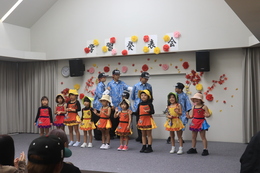 ダンスチーム Sister&Ess(ホームページ委員会撮影) ダンスチーム Sister&Ess