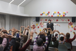 自力整体(ホームページ委員会撮影) 自力整体