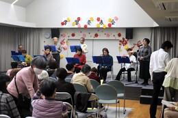 オカリナサークル(ホームページ委員会撮影) オカリナサークル