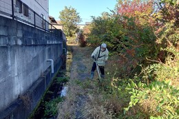 ����k�������H