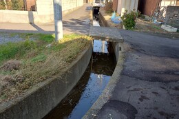 ����k�������H