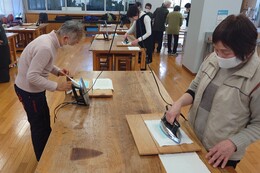 ���T�C�N���̌��A�������Ńn�K�L���