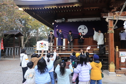 ���͓��₨�َq���L���b�`���Ă��܂�