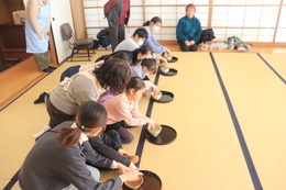 �����̌��̗l�q