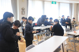 ����ʑ̌��̗l�q