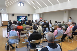 ����V����A