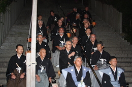宵祭りの様子です。 宵祭りの様子です。